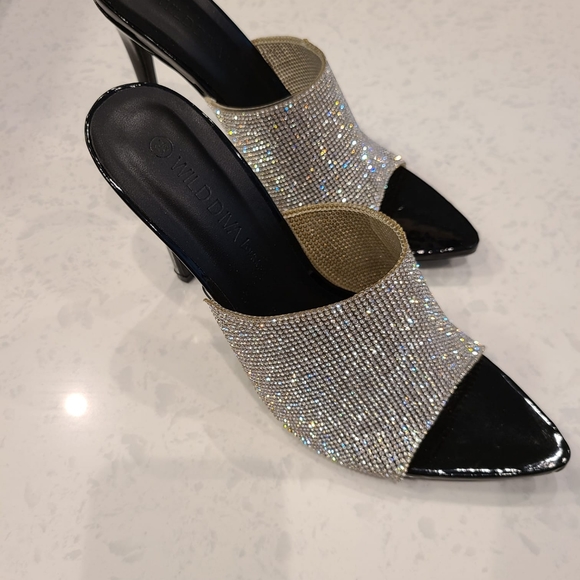 NEW black and silver heels - Picture 1 of 5